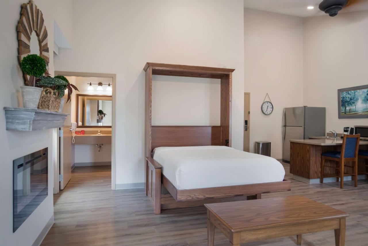 Surestay Plus Hotel By Best Western Elizabethtown Hershey Eksteriør billede